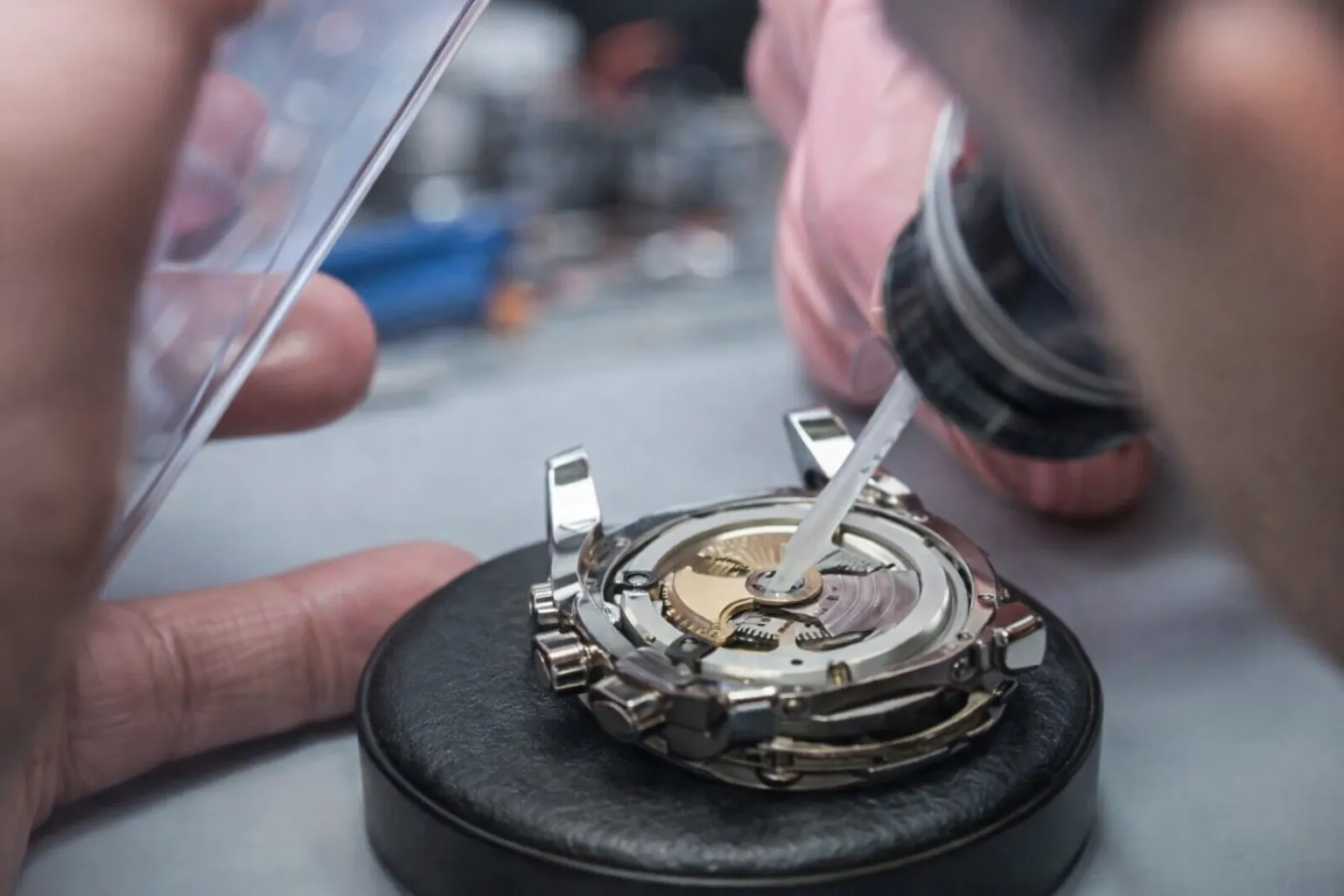 Watch assembly process showing movement installation, dial alignment and dust prevention control