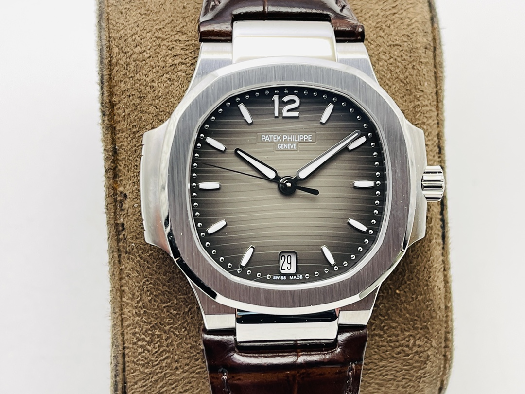 Patek Philippe Nautilus 7118/1A-011 Replica Gray Dial Wrist View