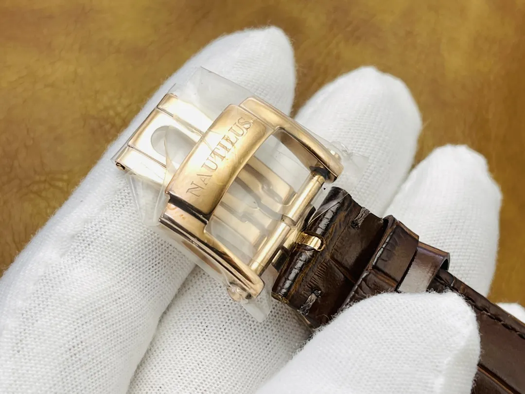 Patek Philippe Nautilus 5724R-001 Replica Luxury Diamond Bezel Watch With Black Dial Buckle 1