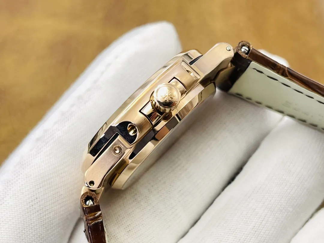 Patek Philippe Nautilus 5724R-001 Replica Luxury Diamond Bezel Watch With Black Dial Side View 2