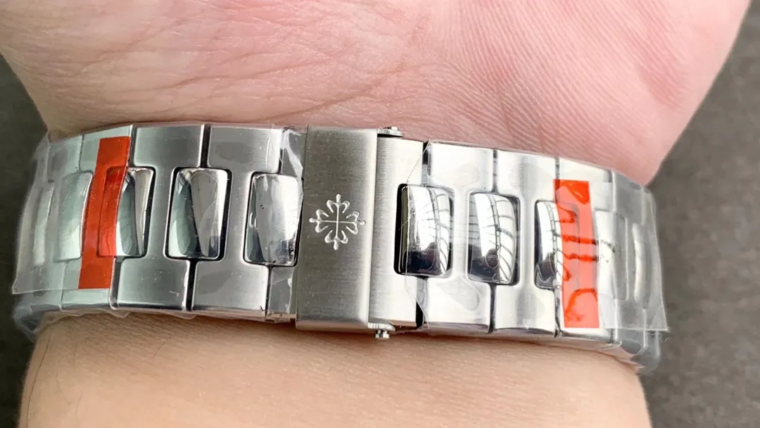 Super Clone Patek Philippe Nautilus 5726/1A-014 Replica Blue Gradient Dial Moonphase Watch Strap