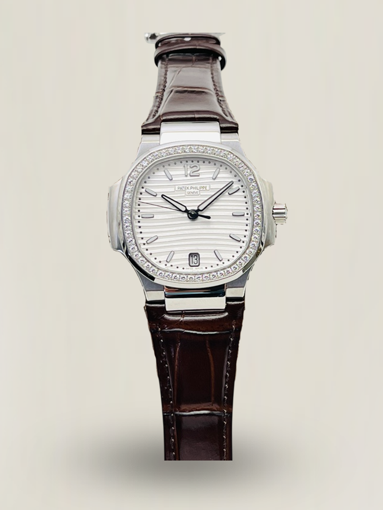 Patek Philippe Nautilus 7018 Replica Watch 35.2mm Silver White Dial Diamond Bezel Luxury Super Clone Watch Main Image