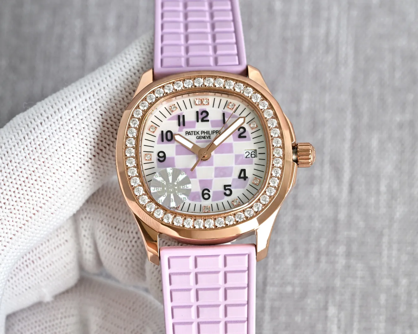 Luxury Patek Philippe Aquanaut Luce 5072R-001 Replica – Purple Mother-of-pearl Dial Ladies Watch, front view
