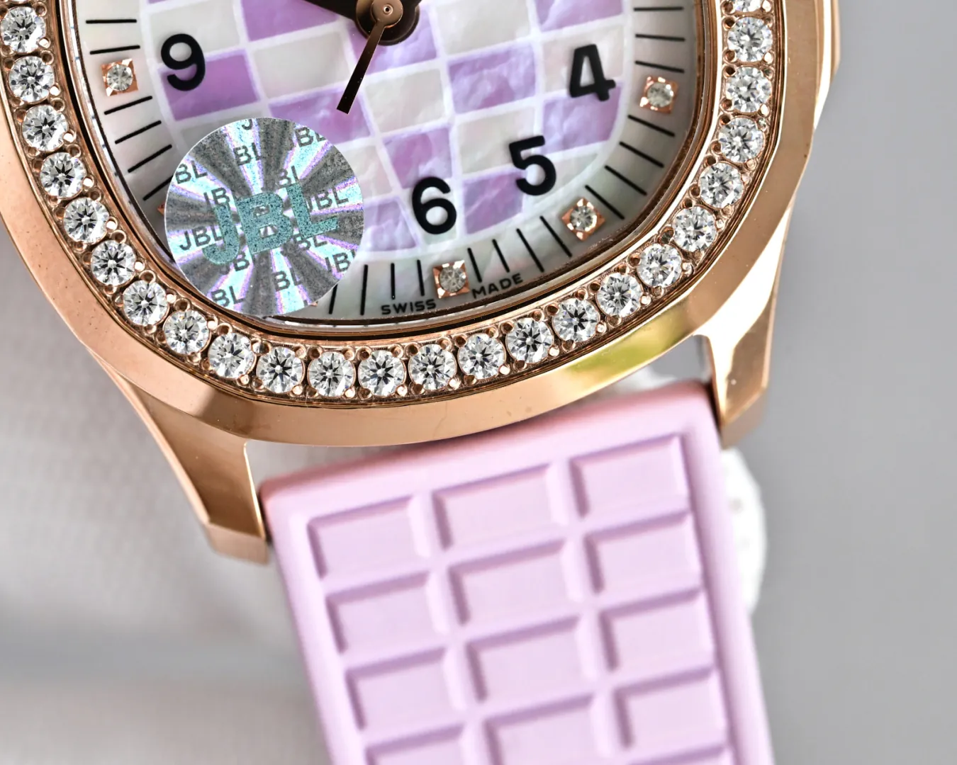 Luxury Patek Philippe Aquanaut Luce 5072R-001 Replica – Purple Mother-of-pearl Dial Ladies Watch, macro dial