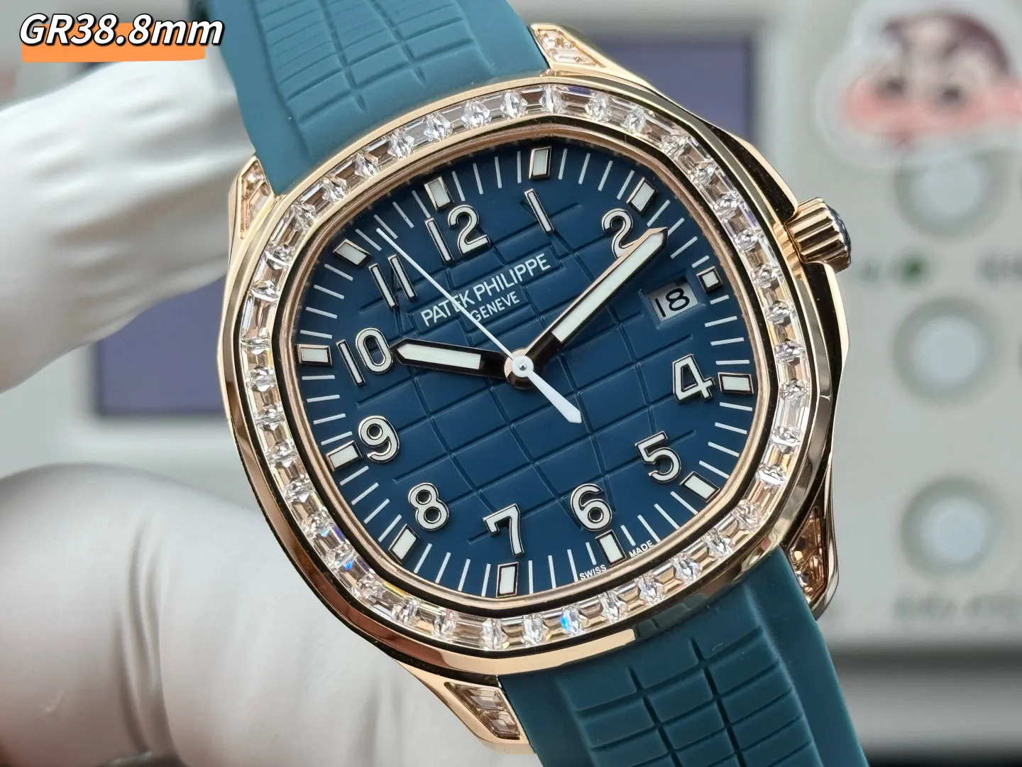 Patek Philippe Aquanaut Luce 5067A Replica Luxury Diamond Bezel Blue Grey Dial Rubber Strap Watch Dial Detail 1