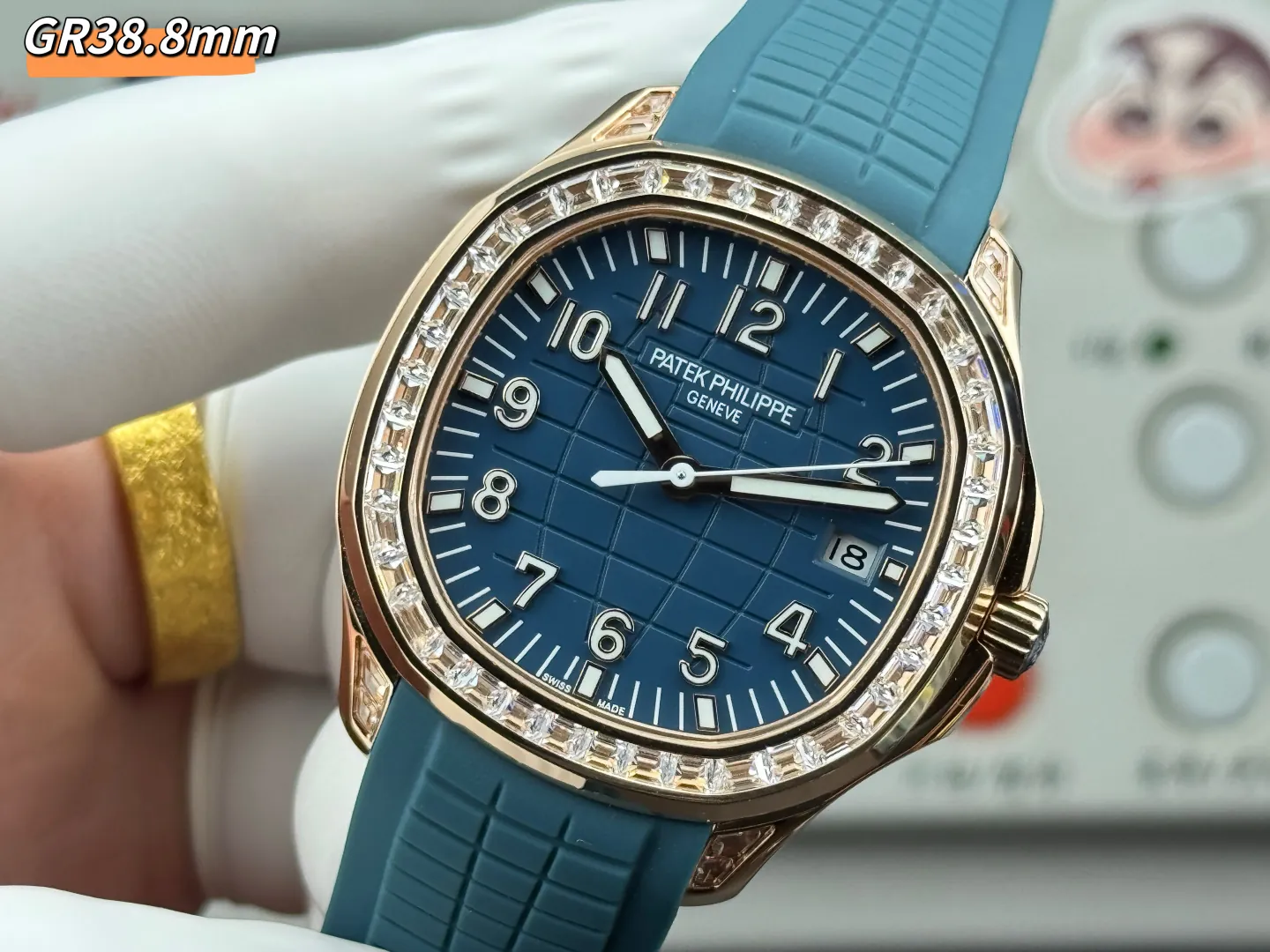 Patek Philippe Aquanaut Luce 5067A Replica Luxury Diamond Bezel Blue Grey Dial Rubber Strap Watch Dial Detail 2