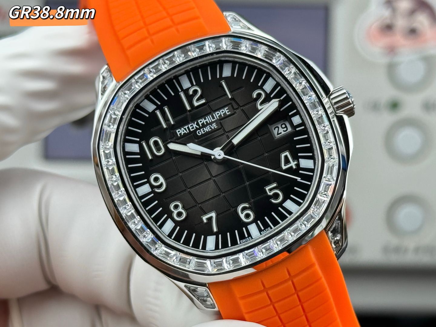 GR Factory Luxury Patek Philippe Aquanaut 5167/300G Replica Black Dial Baguette Diamond Bezel Orange Rubber Strap Watch Dial Detail 1