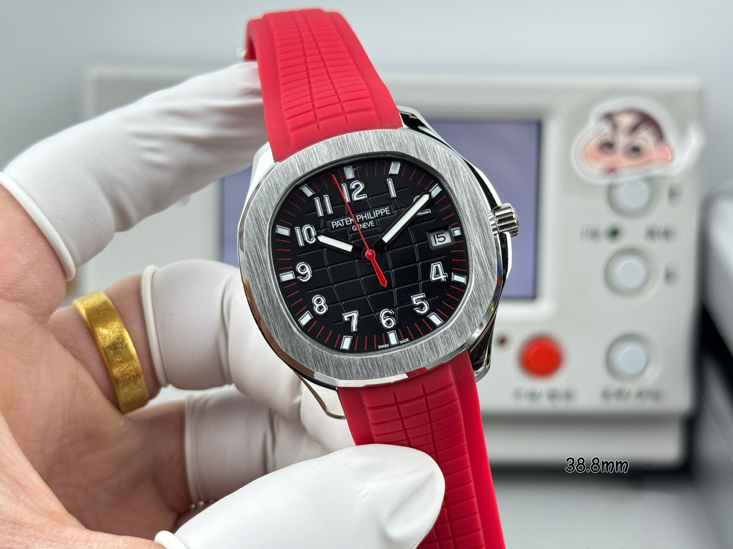 GR Factory Super Clone Patek Philippe Aquanaut 5167A-012 Replica Singapore Limited Edition Watch with Black Red Accent Dial Dial Side View 1