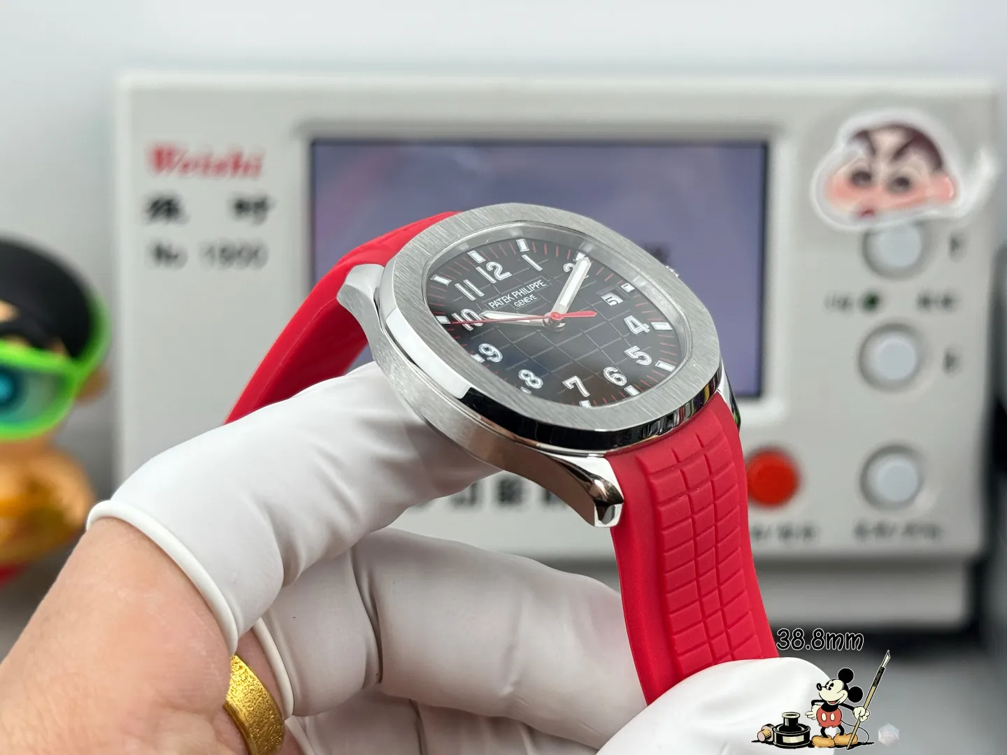GR Factory Super Clone Patek Philippe Aquanaut 5167A-012 Replica Singapore Limited Edition Watch with Black Red Accent Dial Side View 1