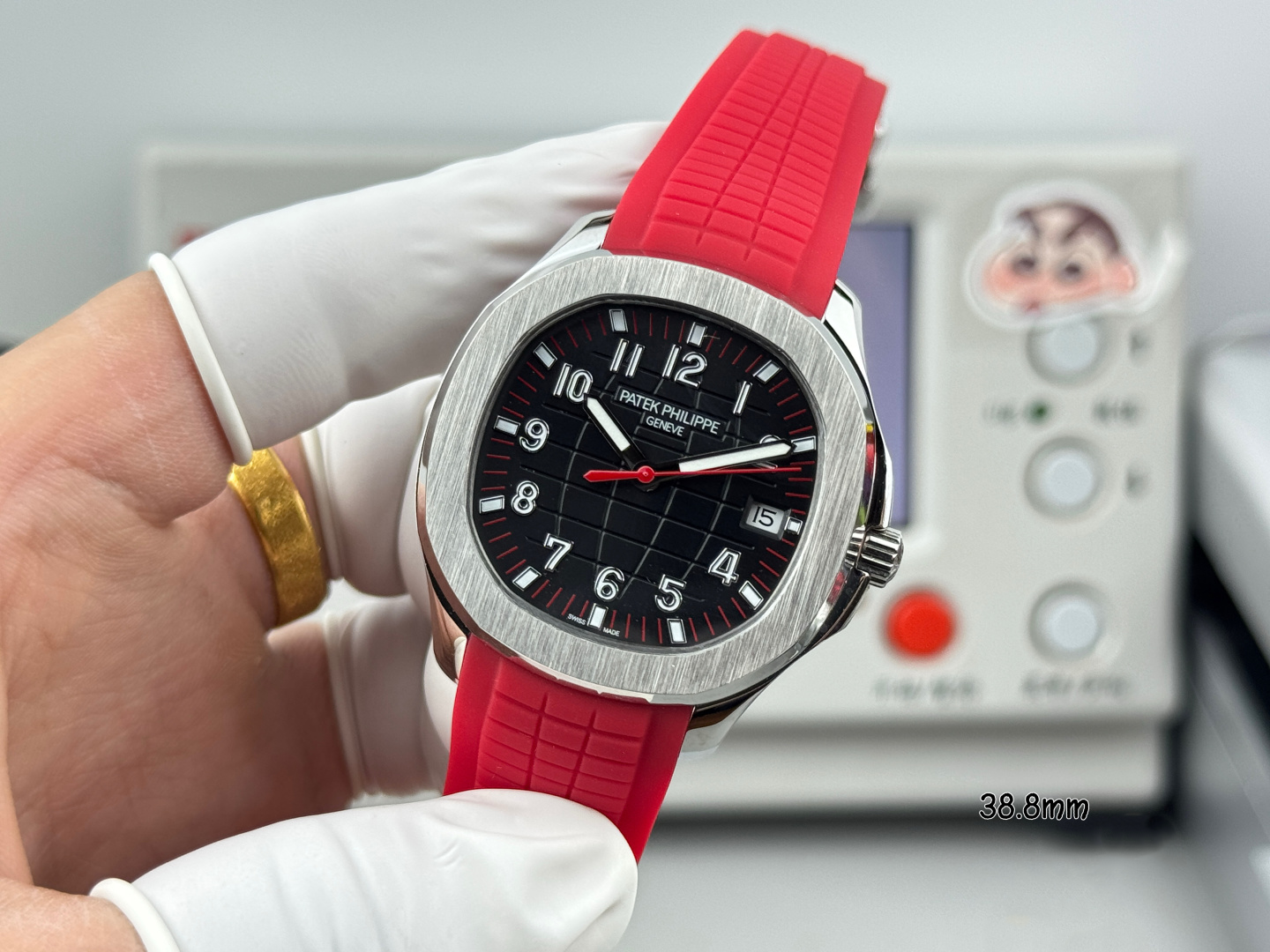 GR Factory Super Clone Patek Philippe Aquanaut 5167A-012 Replica Singapore Limited Edition Watch with Black Red Accent Dial Dial Side View 2
