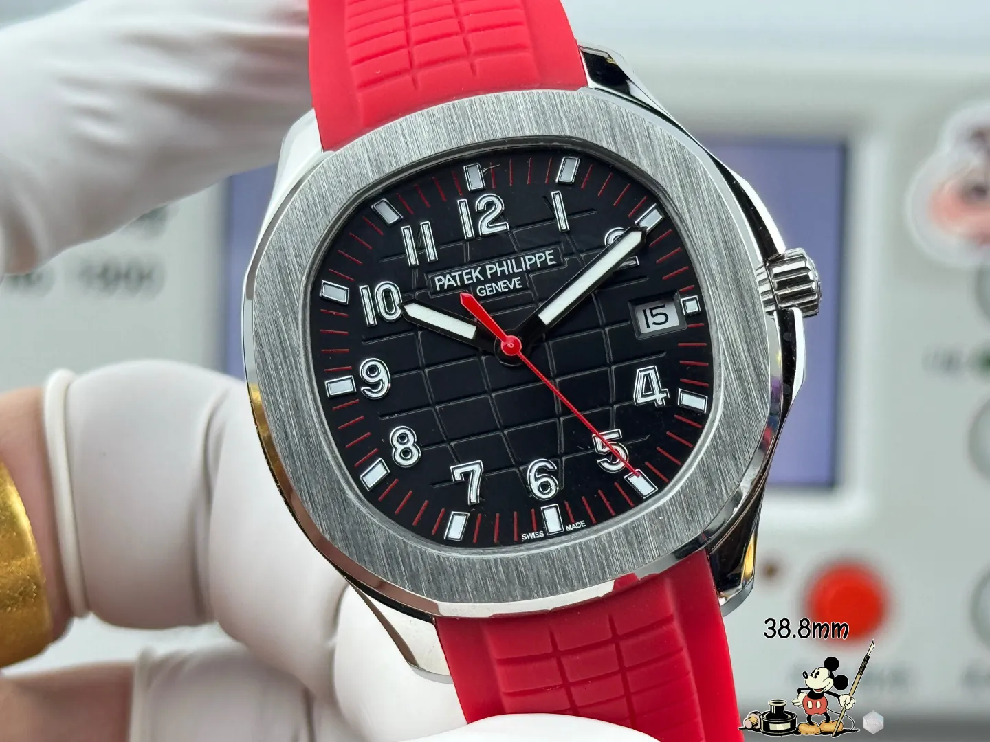 GR Factory Super Clone Patek Philippe Aquanaut 5167A-012 Replica Singapore Limited Edition Watch with Black Red Accent Dial Dial Detail 2