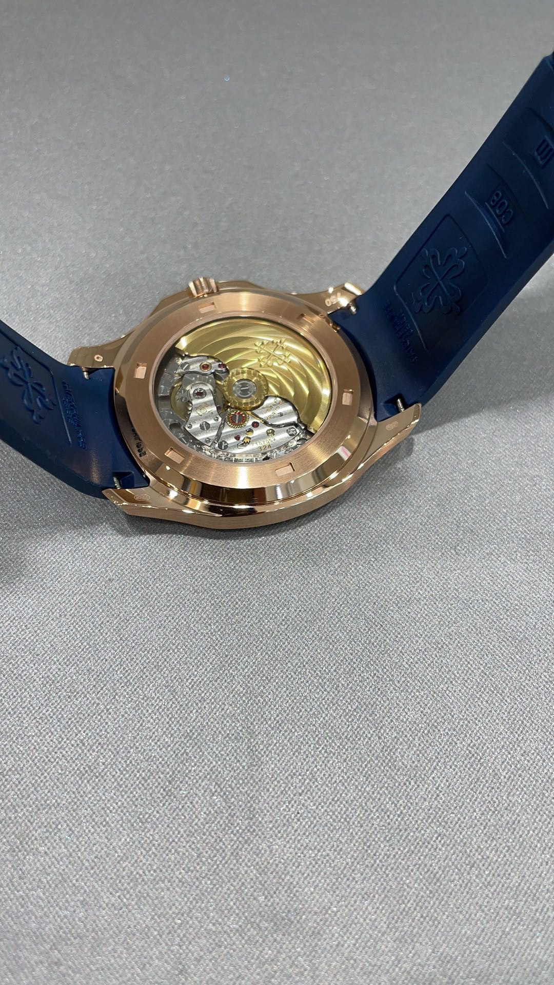 Swiss Patek Philippe Aquanaut 5168G Replica Blue Embossed Grid Dial Blue Rubber Strap 42.2mm Men’s Watch Case Back
