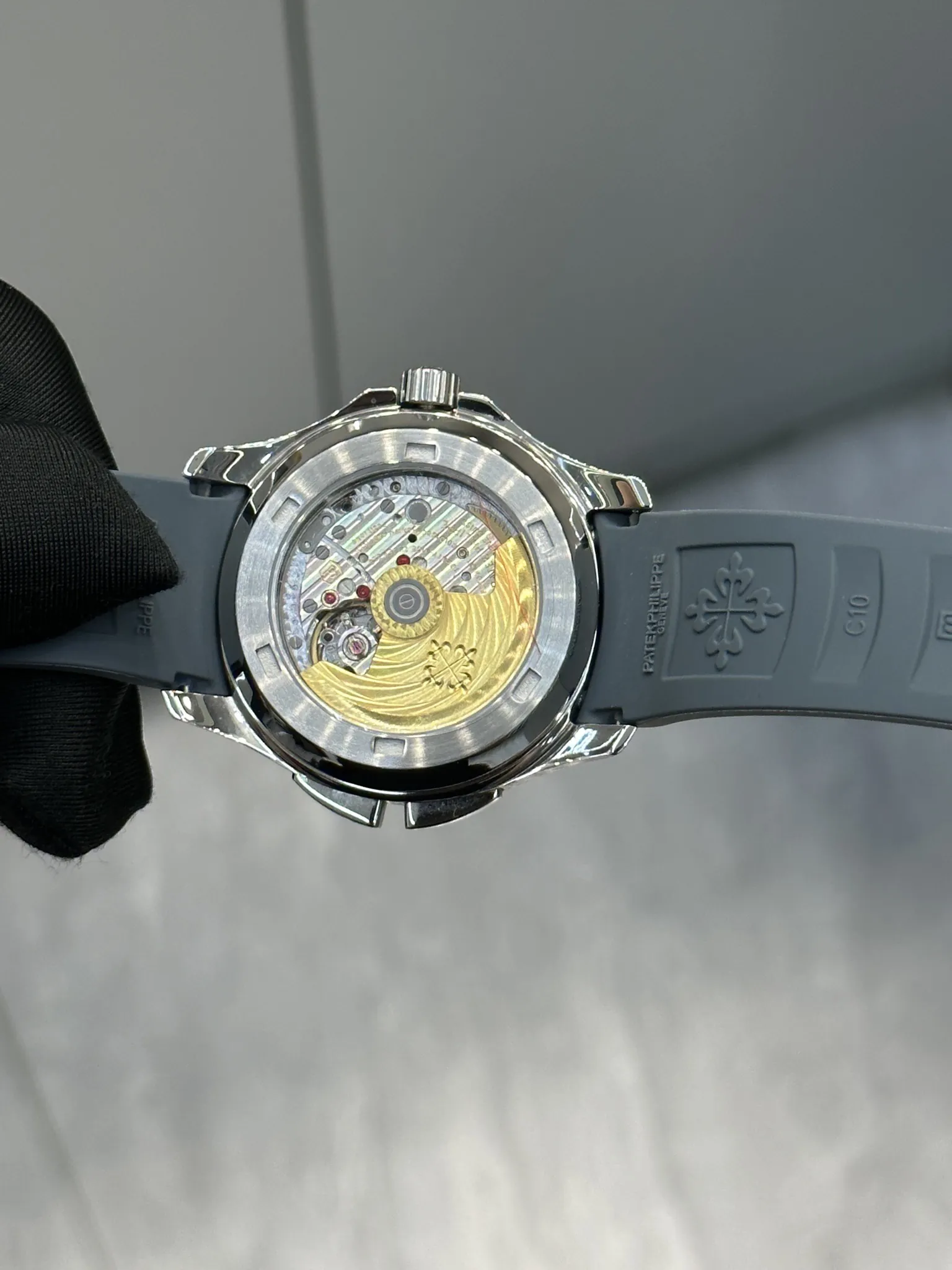 Luxury Super Clone Patek Philippe Aquanaut 5164G-001 Replica Blue-Gray Dial 40.8mm Watch Case Back