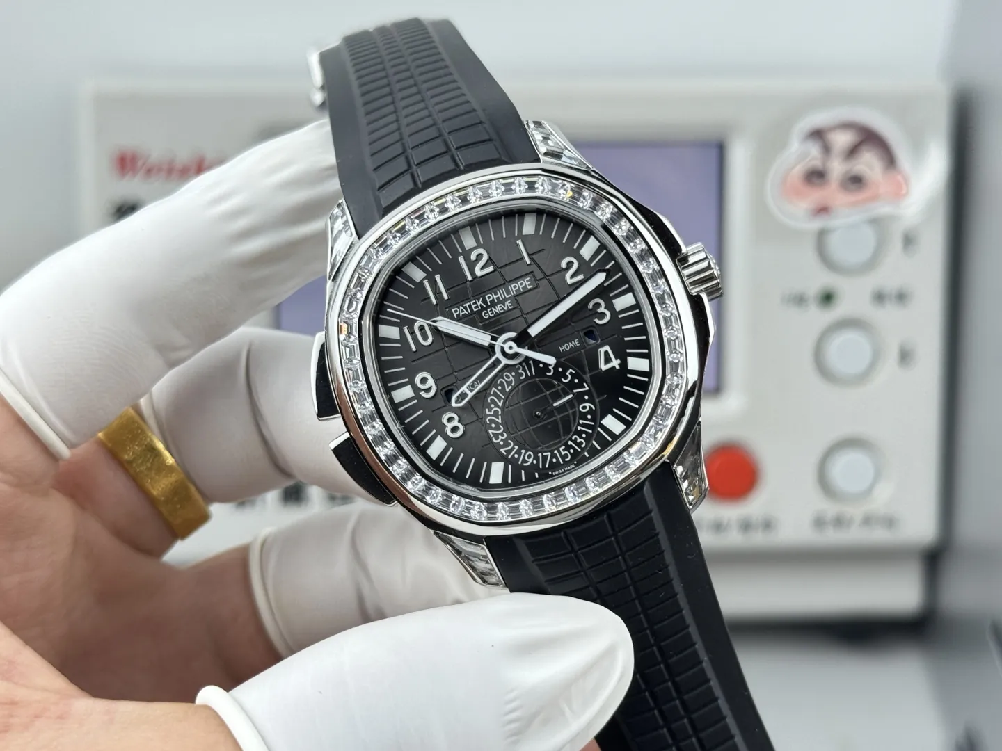 1:1 Clone Patek Philippe Aquanaut 5164A Replica Black Embossed Dial Diamond Bezel Dual Time Men’s Watch Dial Side View 1