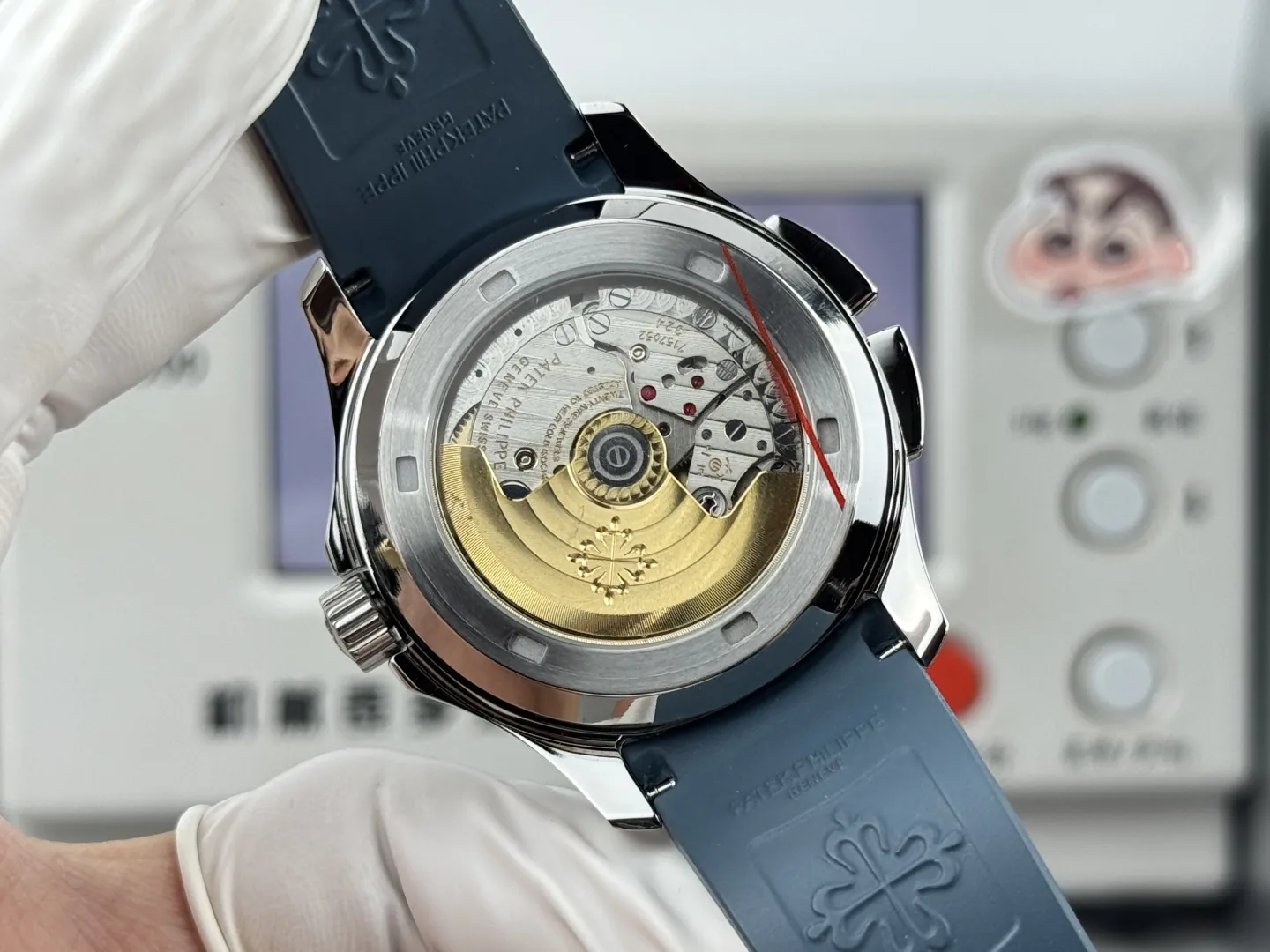 Luxury Patek Philippe Aquanaut 5164G Replica Blue-Gray Dial Diamond Bezel Blue Rubber Strap Travel Time Watch Case Back