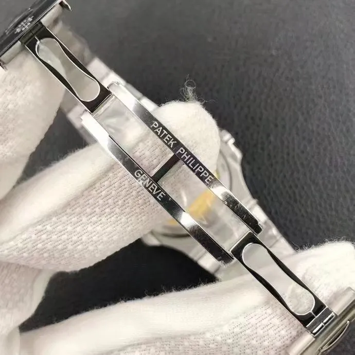 Luxury Super Clone Patek Philippe Nautilus 5711/1300A-001 Replica Olive Green Dial Baguette Diamond Bezel 40mm Watch Clasp