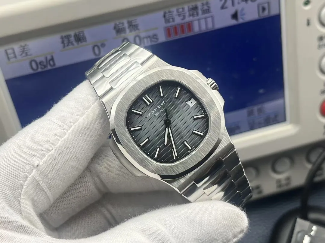 Super Clone Luxury Patek Philippe Nautilus 5711/1A-010 Replica Blue-Black Dial Watch Dial Side View 1