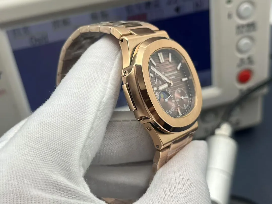 Super Clone Luxury Patek Philippe Nautilus 5712/1R-001 Replica  Chocolate Brown Gradient Dial 40mm Watch Side view 1