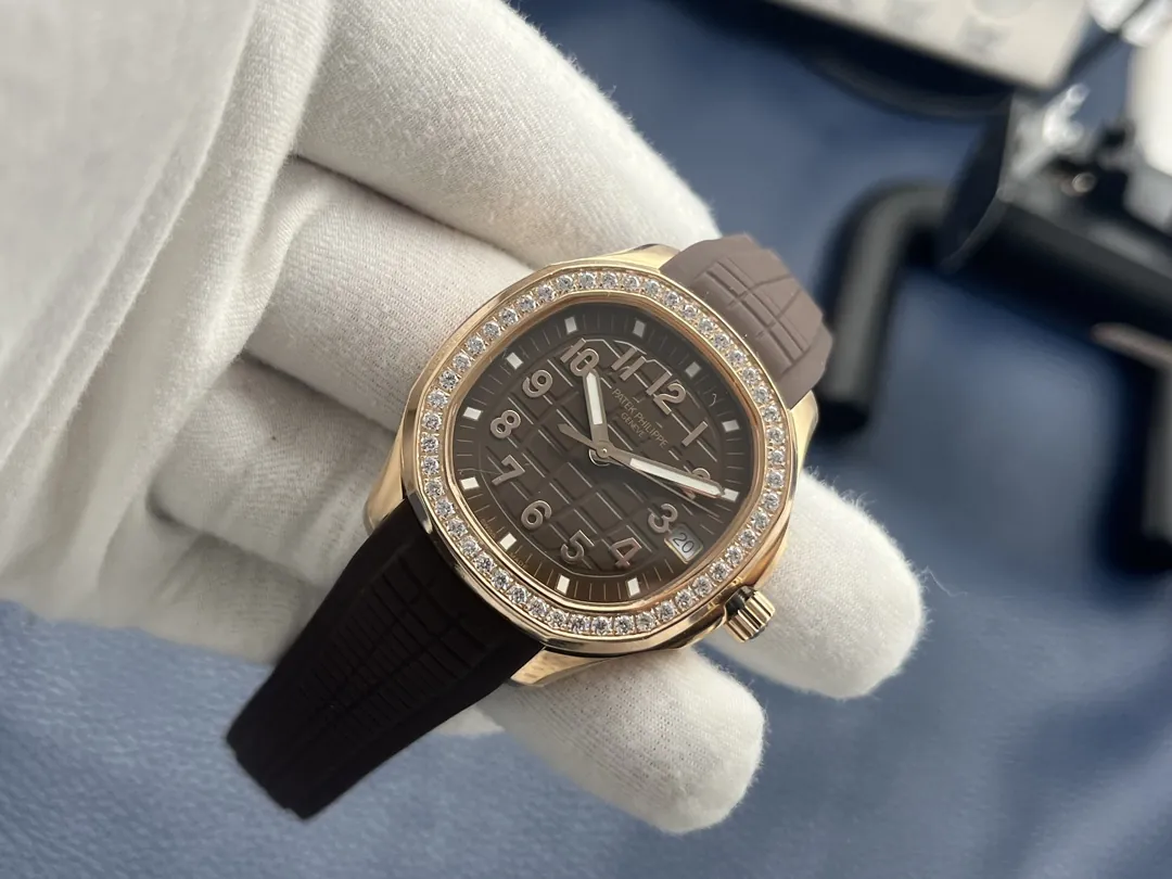 Super Clone Patek Philippe Aquanaut Luce 5268/200R-010 Replica Brown Dial Diamond-Set Bezel Luxury Watch Dial detail 2