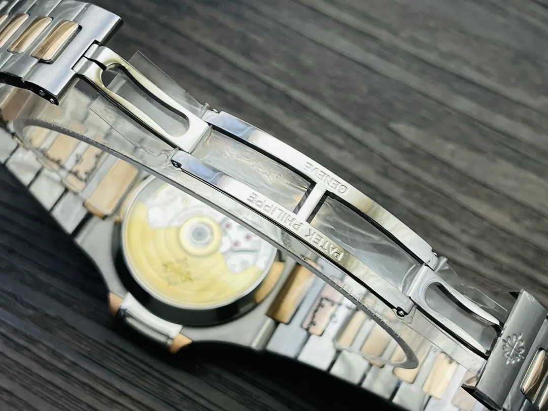 Luxury Super Clone Patek Philippe Nautilus 5980/1AR-001 Replica Blue Dial Two Tone Stainless Steel Bracelet 40.5mm Watch Clasp