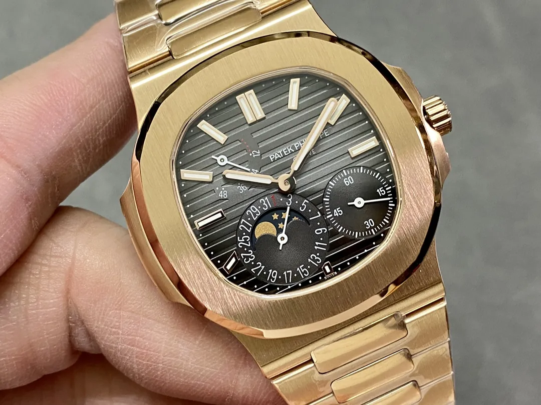 Luxury Patek Philippe Nautilus 5712/1R Replica Grey Gradient Dial Moonphase Gold-Plated 904L Stainless Steel Case 40mm Watch Dial Detail 2