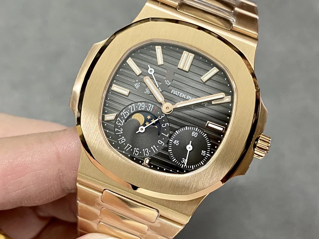Luxury Patek Philippe Nautilus 5712/1R Replica Grey Gradient Dial Moonphase Gold-Plated 904L Stainless Steel Case 40mm Watch Dial Detail 3