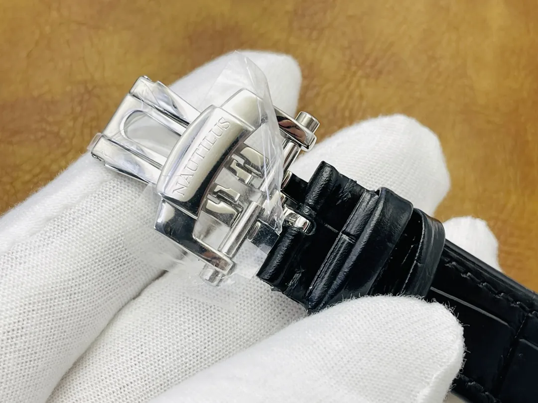 Luxury Patek Philippe Nautilus 5711/1A Replica Tiffany Blue Dial Baguette Diamond Bezel Black Leather Strap Watch Strap