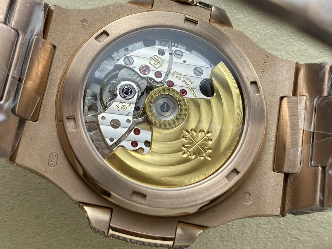 Luxury AMG Patek Philippe Nautilus 5711 Full Diamond Pavé Dial Baguette Markers Diamond-Set Bracelet Rose Gold Watch Case Back