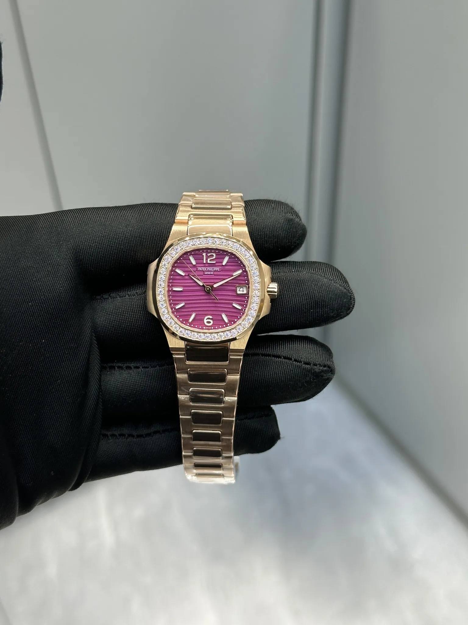 1:1 Super Clone Patek Philippe Nautilus 7010/1R-013 Replica Lacquered Purple Wave Dial Diamond Bezel 32mm Ladies Watch Front View